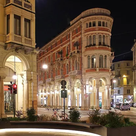 Casa Ormea - 5 Min To Metro, Fast Wi-fi & Netflix טורינו