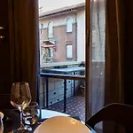 Διαμέρισμα Casa Ormea - 5 Min To Metro, Fast Wi-fi & Netflix *