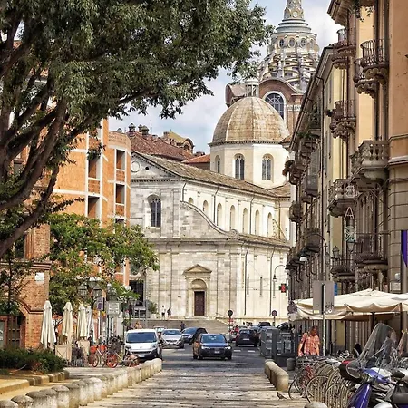 Casa Ormea - 5 Min To Metro, Fast Wi-fi & Netflix * トリノ