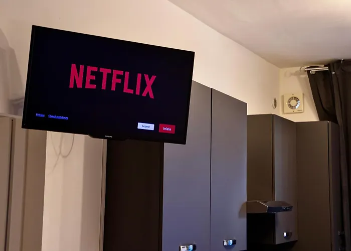 Casa Ormea - 5 Min To Metro, Fast Wi-fi&netflix Appartamento *
