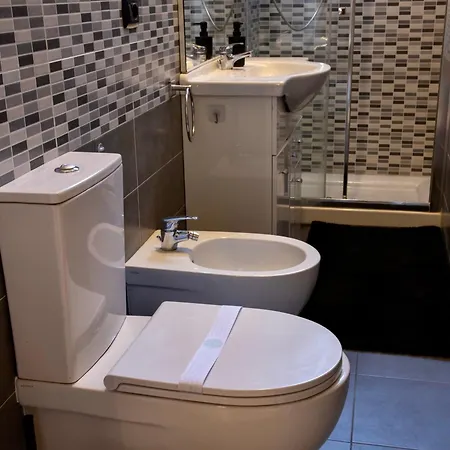 Casa Ormea - 5 Min To Metro, Fast Wi-fi & Netflix Turín